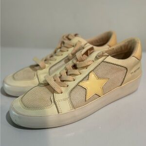 Vintage Havana Butter Yellow Star Sneakers Size 9 NWT EST1954 Mesh Casual